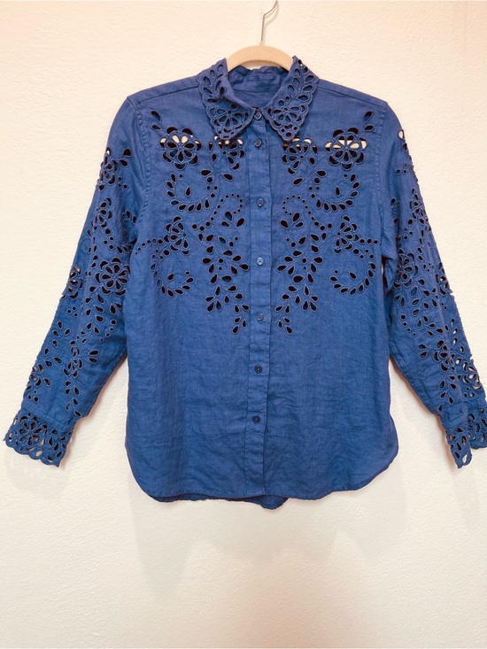 J Crew Tops - Womens Blue Linen  Eyelet Cutout Button-Up Blouse